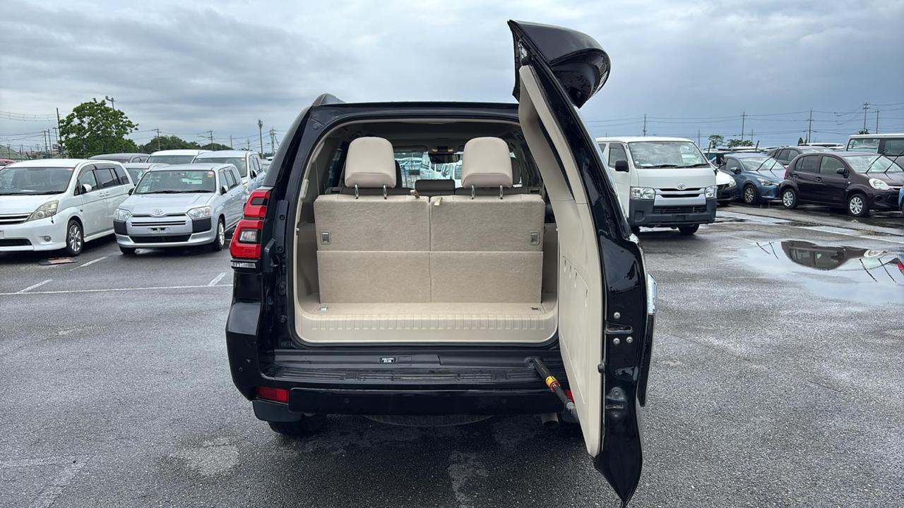 2020 Toyota Land Cruiser Prado TX-L