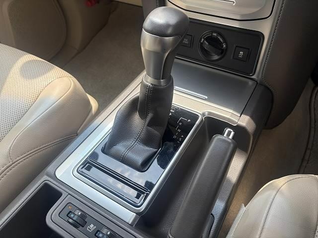 2019 TOYOTA LAND CRUISER PRADO TX L