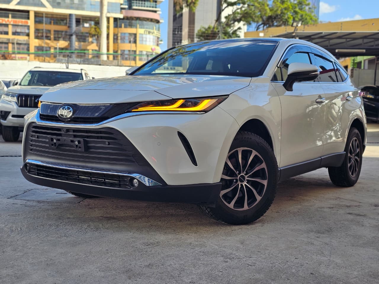 2020 Toyota Harrier 4WD