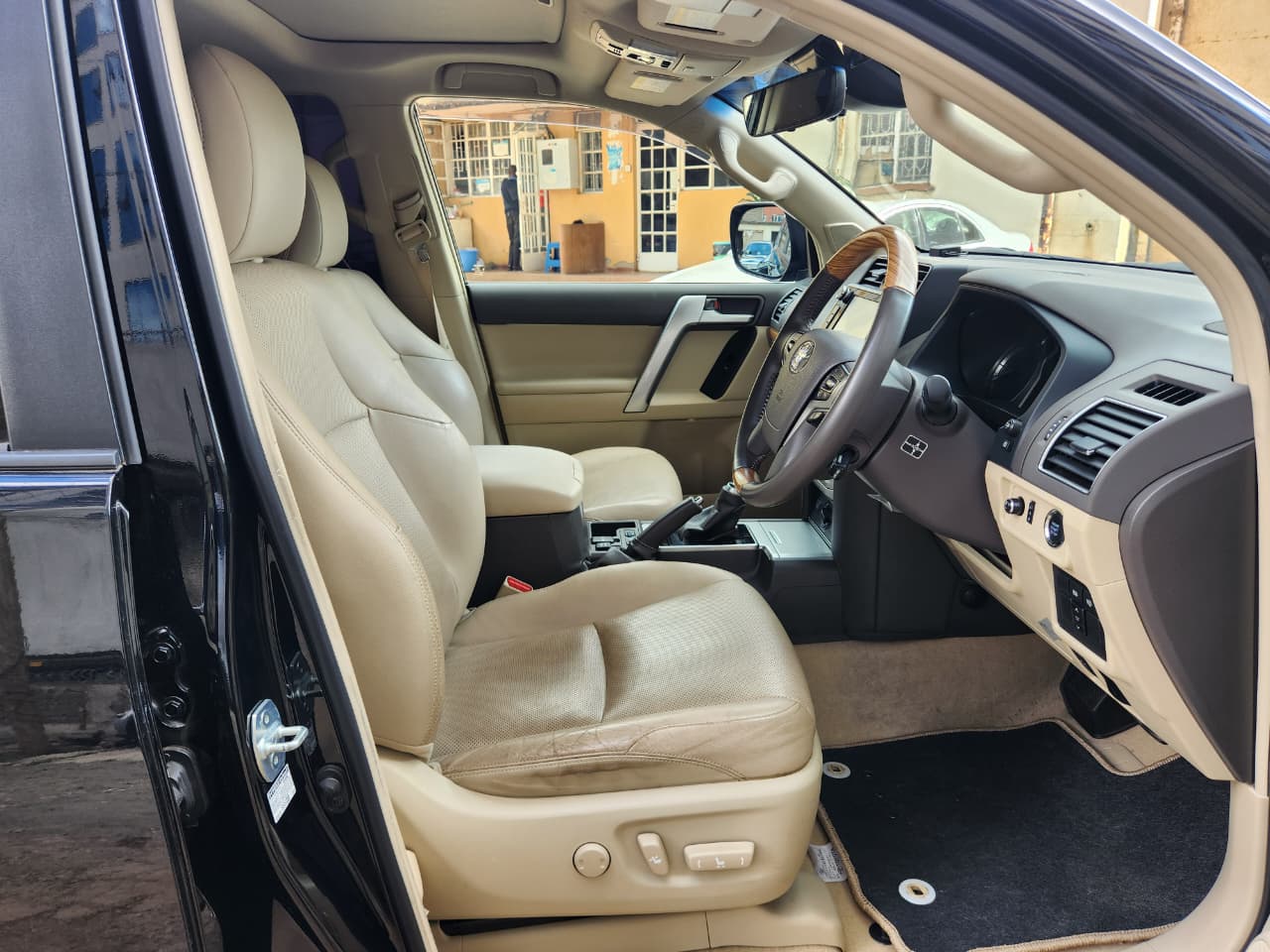 Toyota Landcruiser Prado