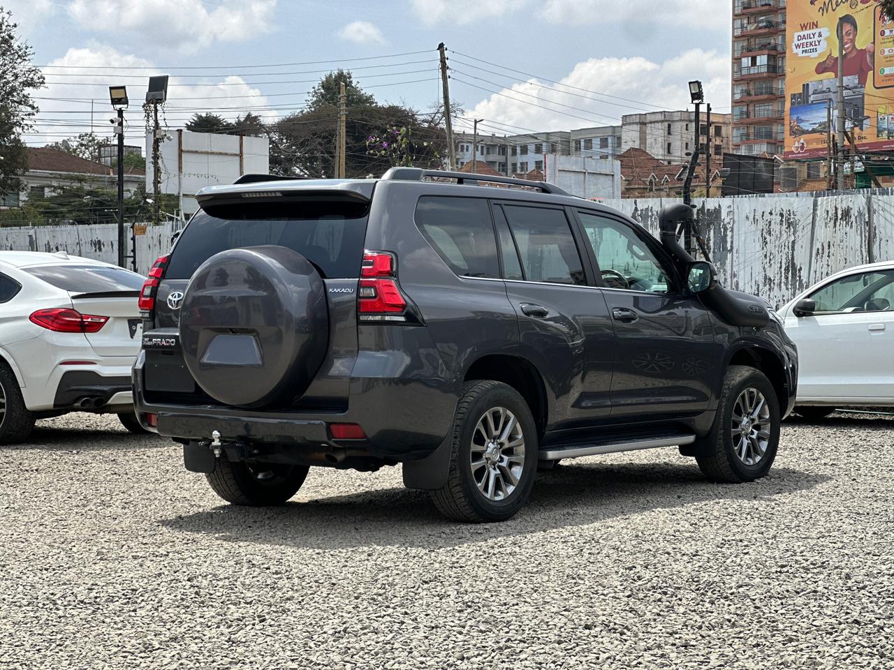 2018 Toyota Land Cruiser Prado Kakadu