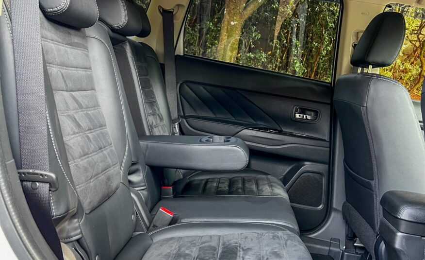 2017 Mitsubishi Outlander PHEV