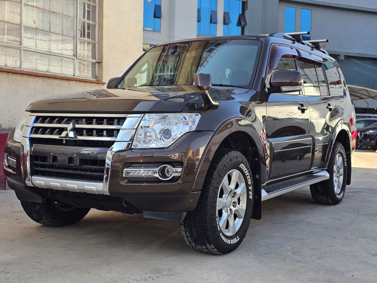 2019 Mitsubishi Pajero