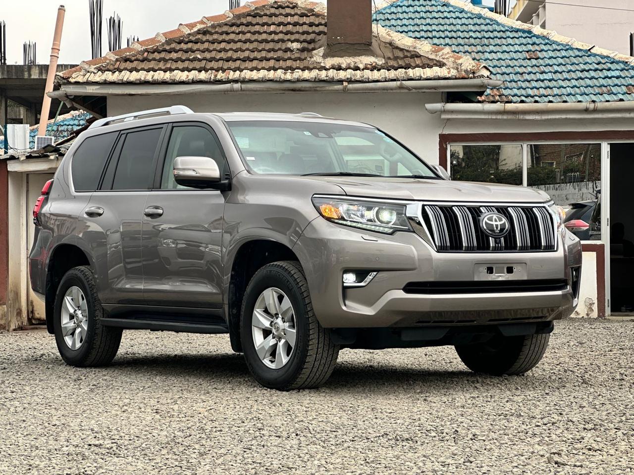 2019 Toyota Land Cruiser Prado TX L