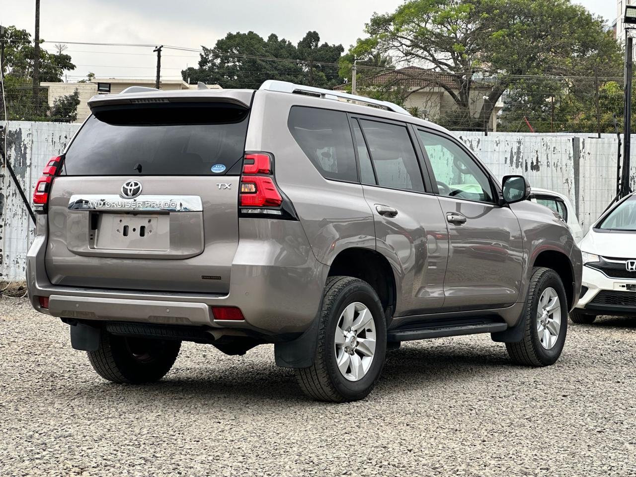 2019 Toyota Land Cruiser Prado TX L