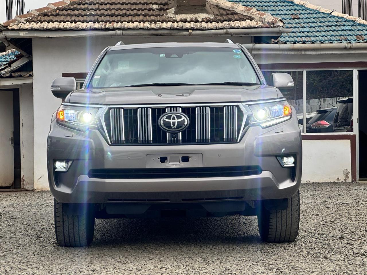 2019 Toyota Land Cruiser Prado TX L