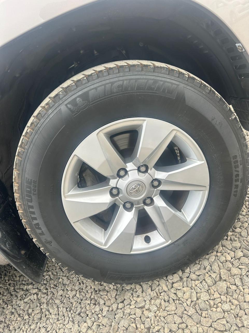 2019 Toyota Land Cruiser Prado TX L