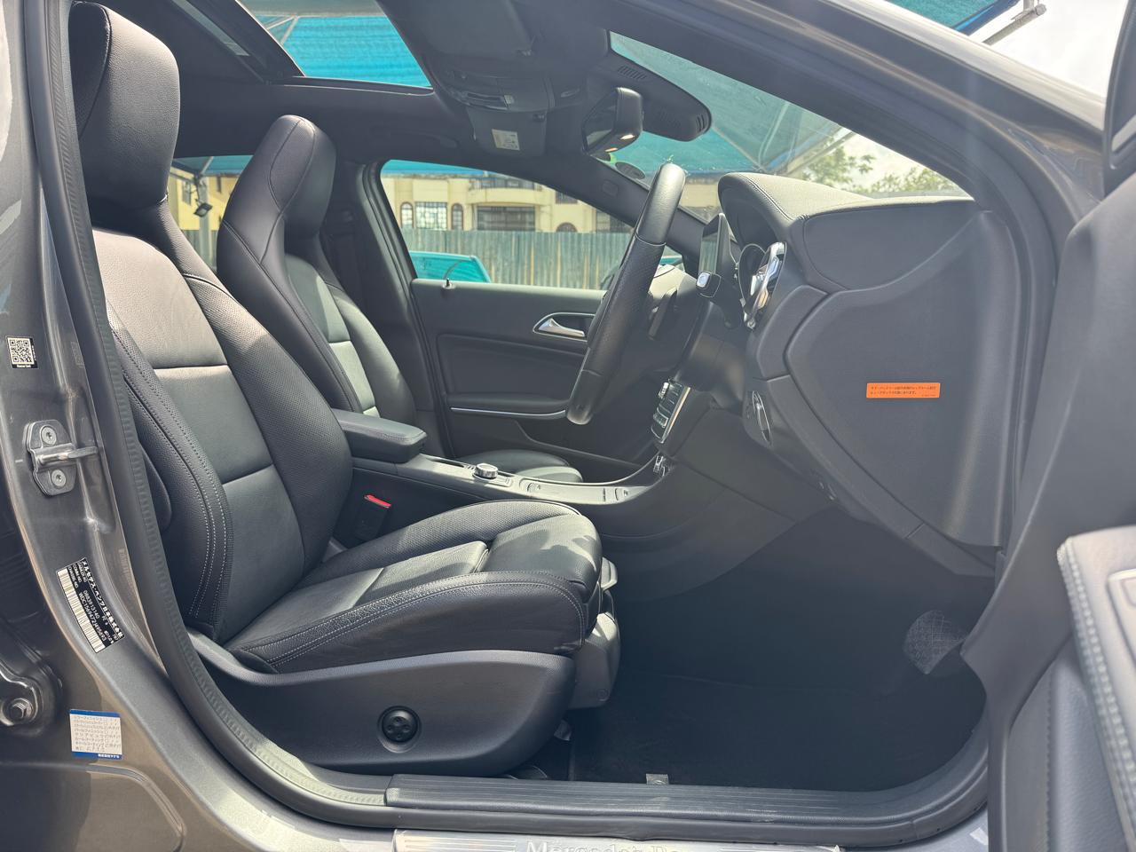 Mercedes Benz GLA220 4MATIC