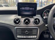 Mercedes Benz GLA220 4MATIC