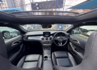 Mercedes Benz GLA220 4MATIC