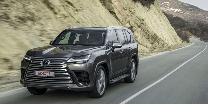 Lexus LX