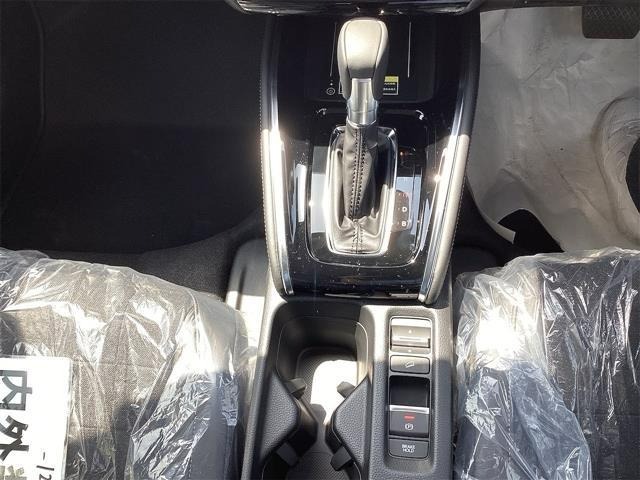 2025 Honda Vezel E:HEV Z