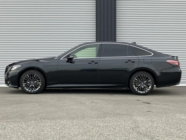 2020 Toyota Crown S Sport Style