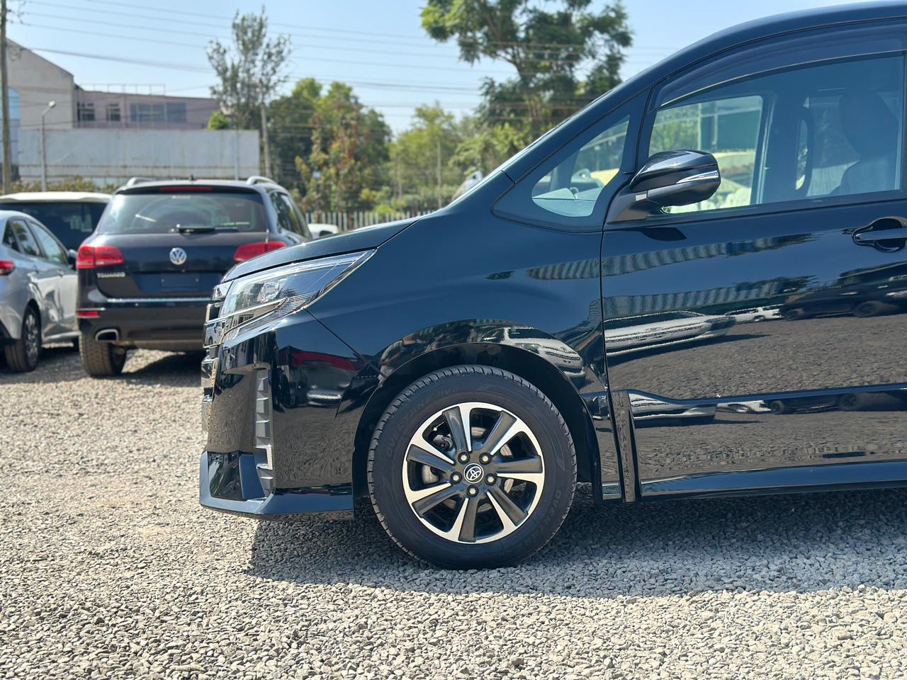 2019 Toyota Noah